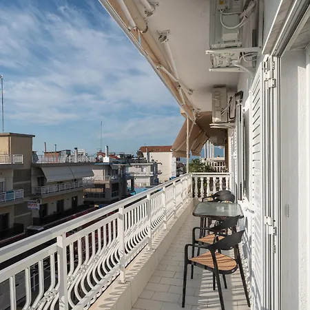Emelia By The Sea - Paralía